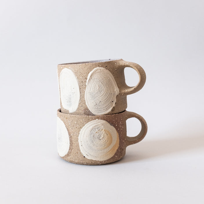 Sand mug with white slip